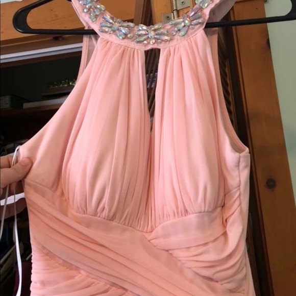 Prom dress - Picture 1 of 3